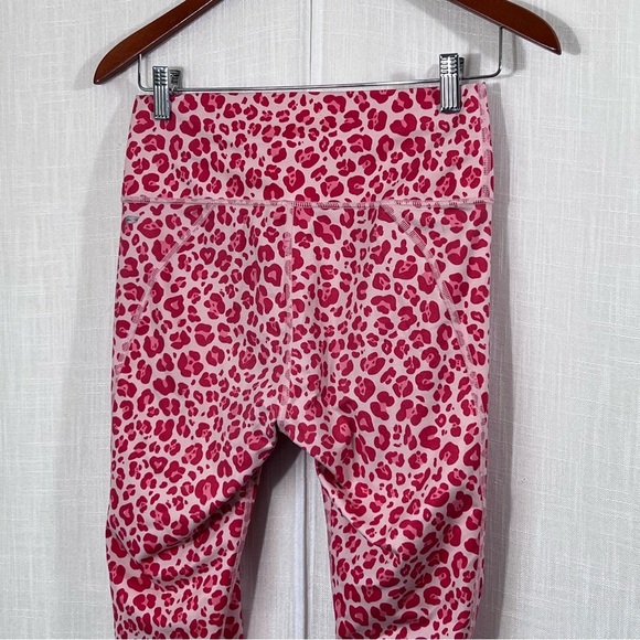 Fabletics Leopard Print 7/8 Powerhold Athletic Gym Workout Leggings Size S - Picture 11 of 12